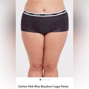 🌸Torrid 1XL Black Striped Boyshort Panties